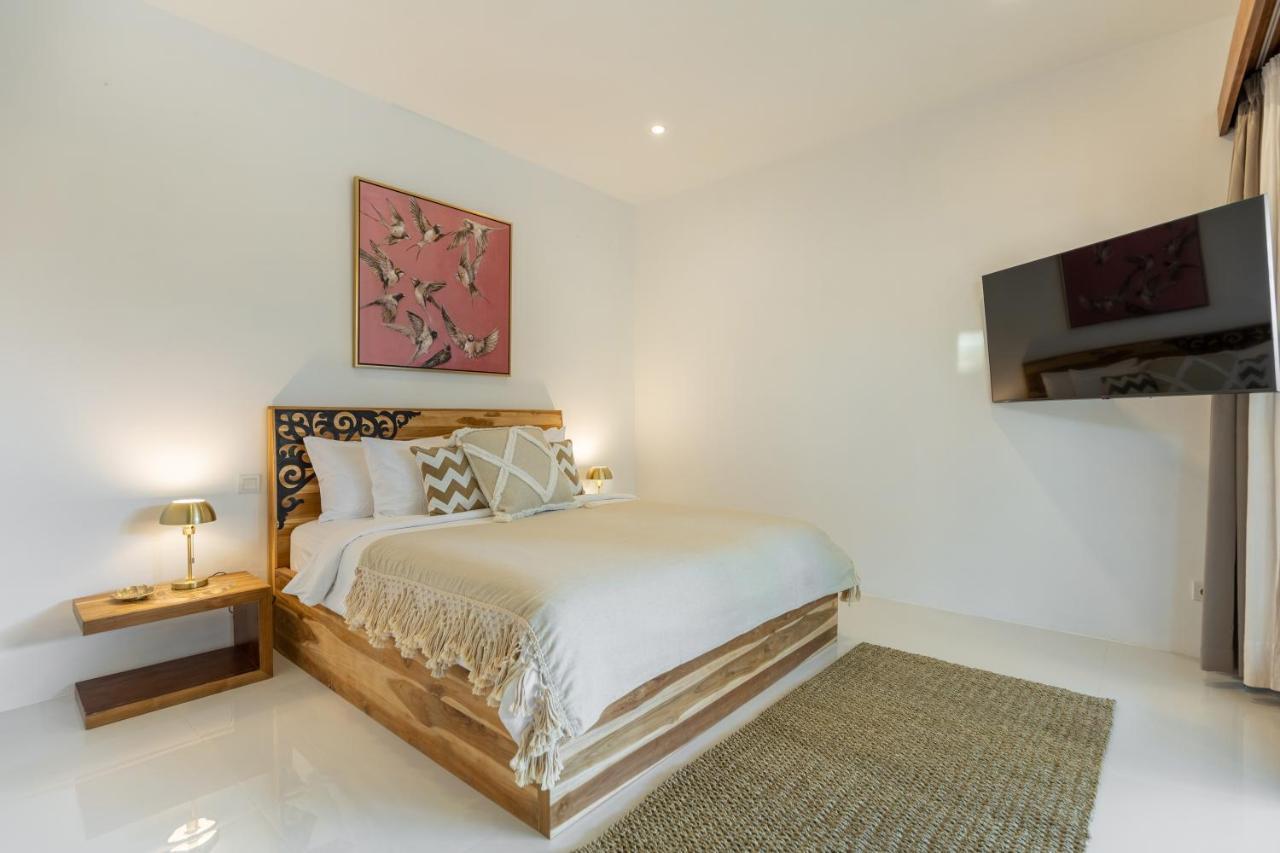 Villa Lumut 3 Bedrooms Central Seminyak Экстерьер фото